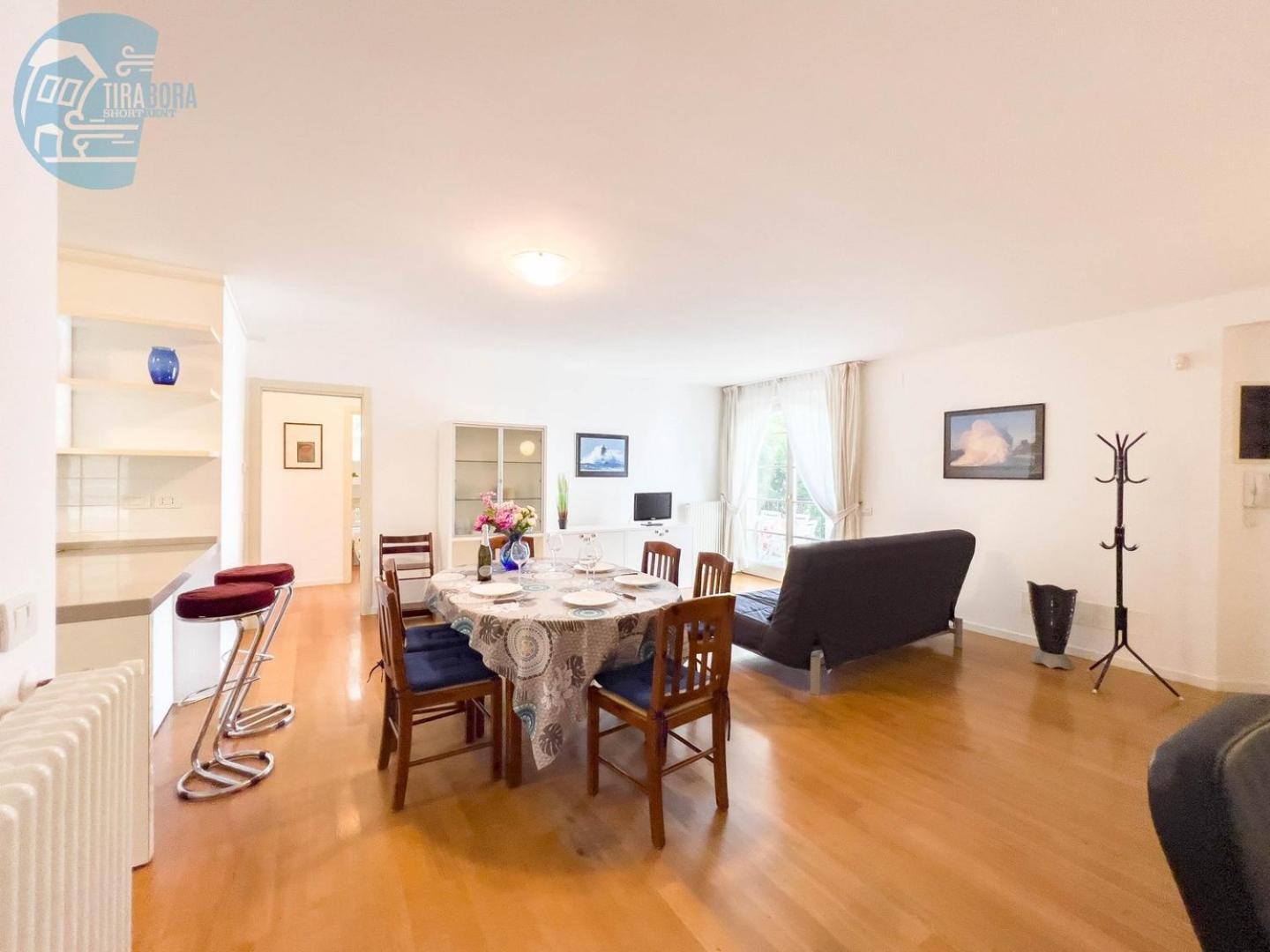 Cattedrale 5 Tirabora Short Rent Leilighet Trieste Eksteriør bilde
