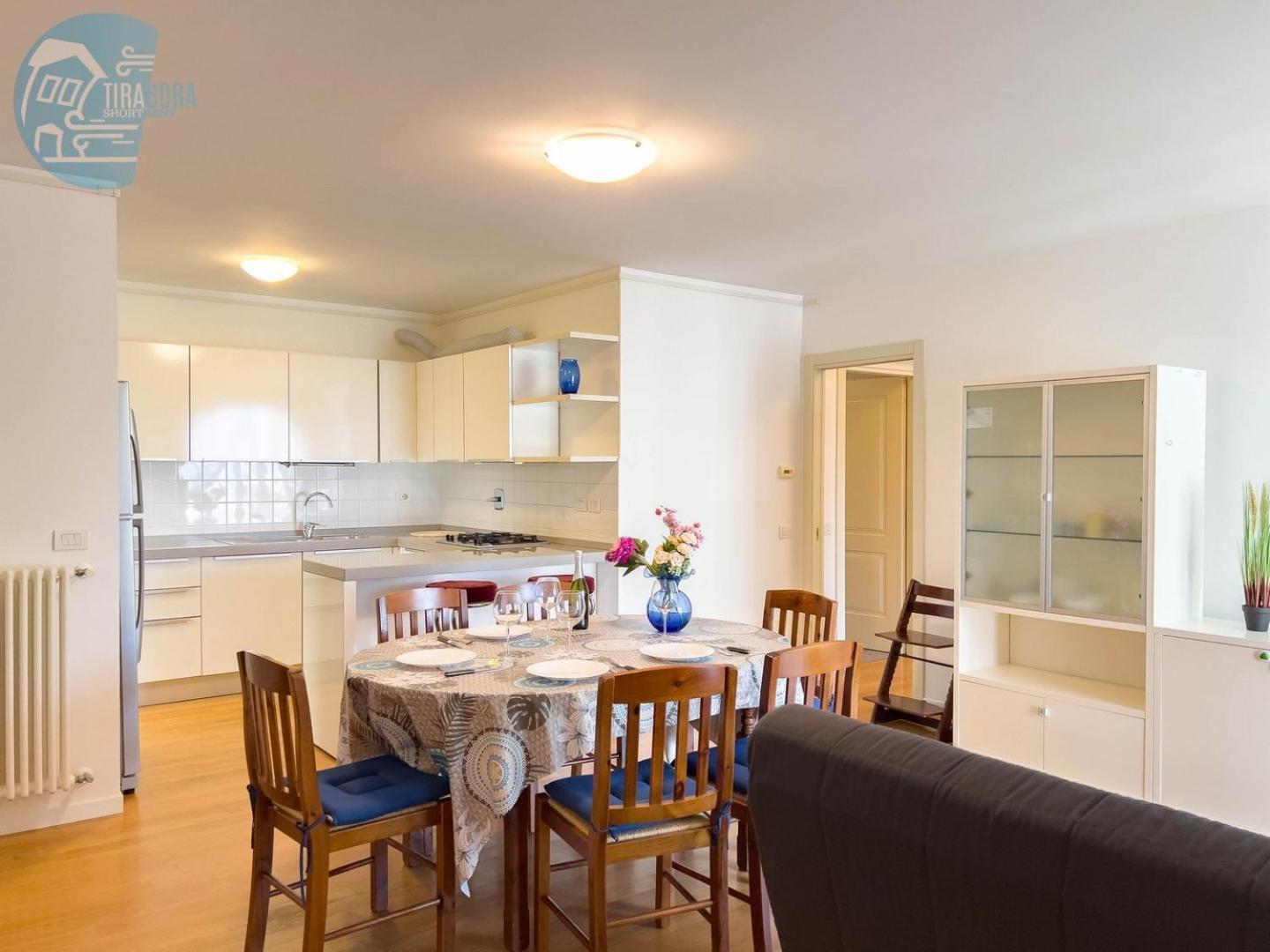 Cattedrale 5 Tirabora Short Rent Leilighet Trieste Eksteriør bilde
