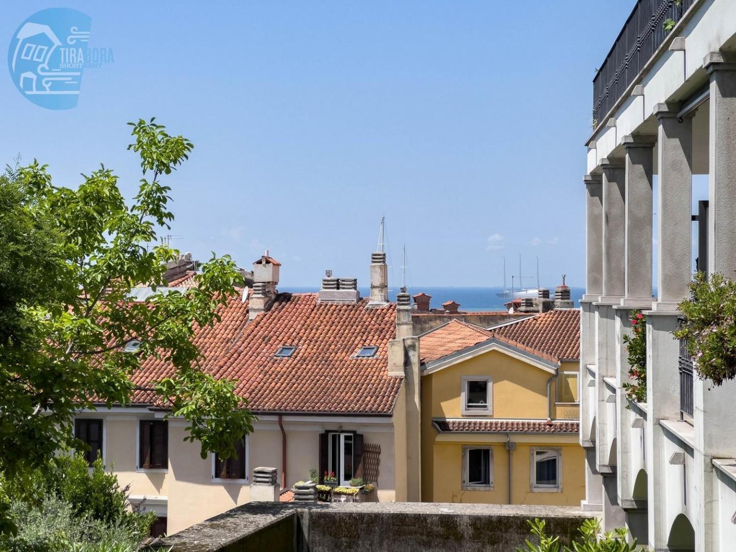 Cattedrale 5 Tirabora Short Rent Leilighet Trieste Eksteriør bilde