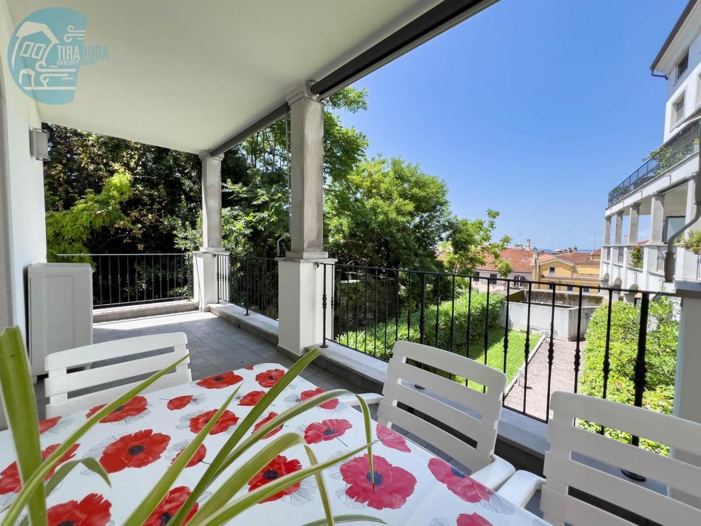 Cattedrale 5 Tirabora Short Rent Leilighet Trieste Eksteriør bilde
