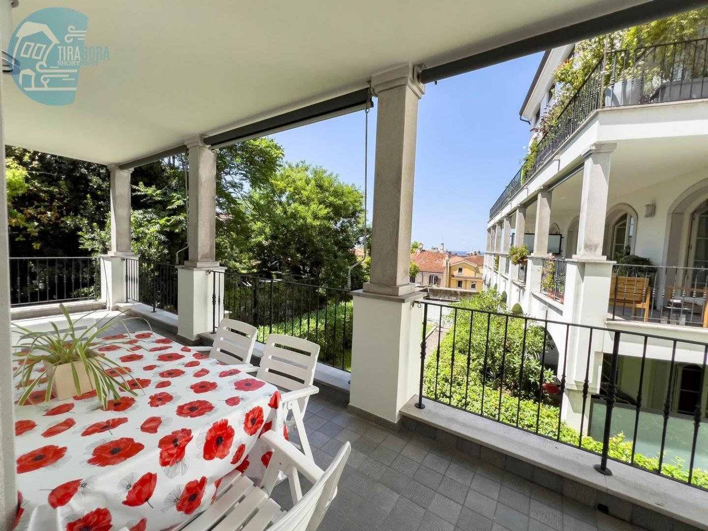 Cattedrale 5 Tirabora Short Rent Leilighet Trieste Eksteriør bilde