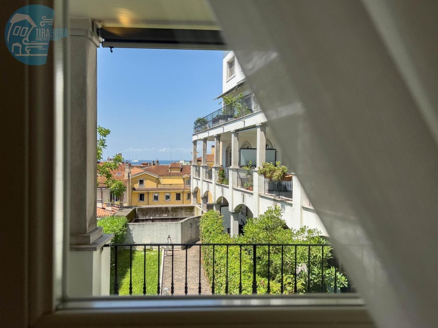 Cattedrale 5 Tirabora Short Rent Leilighet Trieste Eksteriør bilde